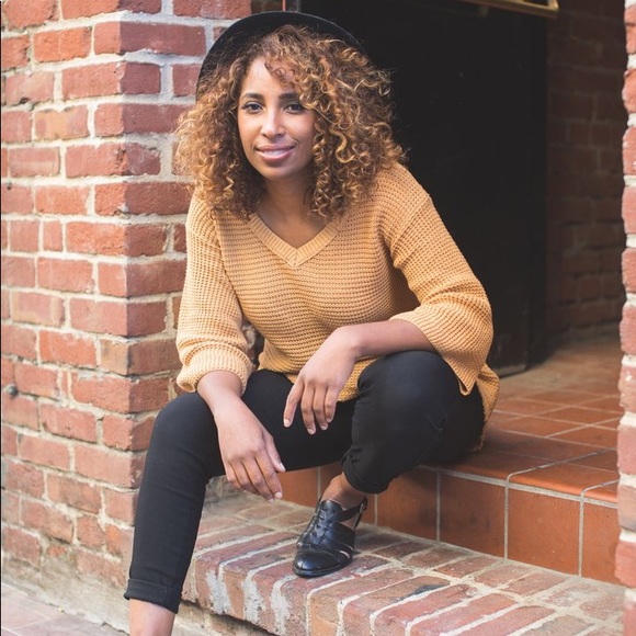 Meet your Posher, Keisha - Picture 2 of 8